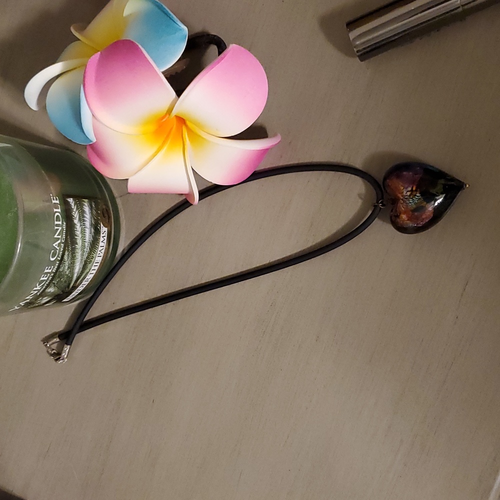 🌲Glass Heart Choker NEW - Picture 4 of 5